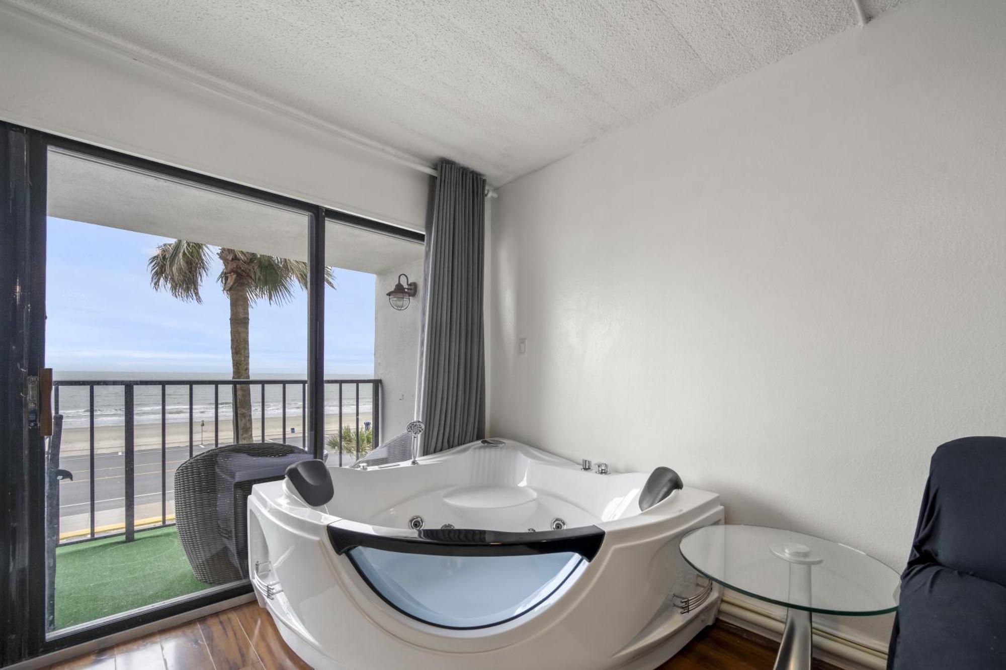 Bello Condominio Con Vista Al Mar, Jacuzzi Interno Галвестън Екстериор снимка